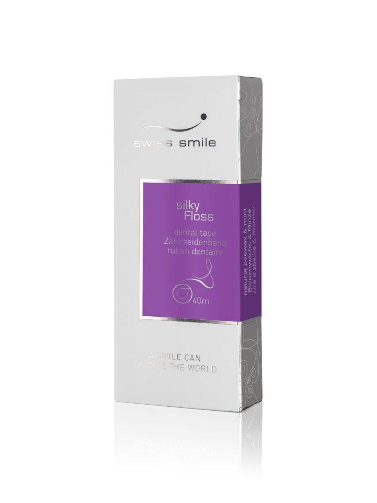 Шовковиста срібляста стрічка Swiss Smile (40м)
